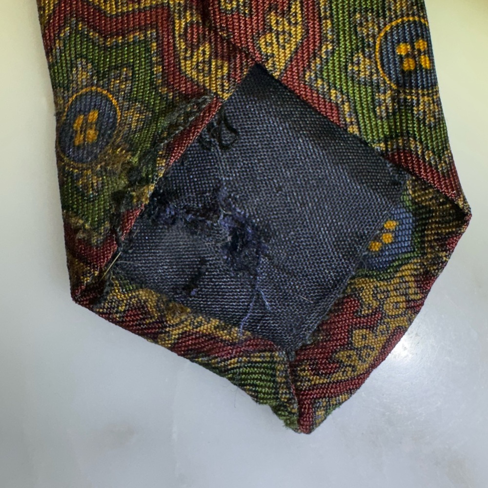 Vintage Burberry’s Red/ Green/Blu/ Gold Silk Tie with Geometric Pattern - Picture 6 of 7